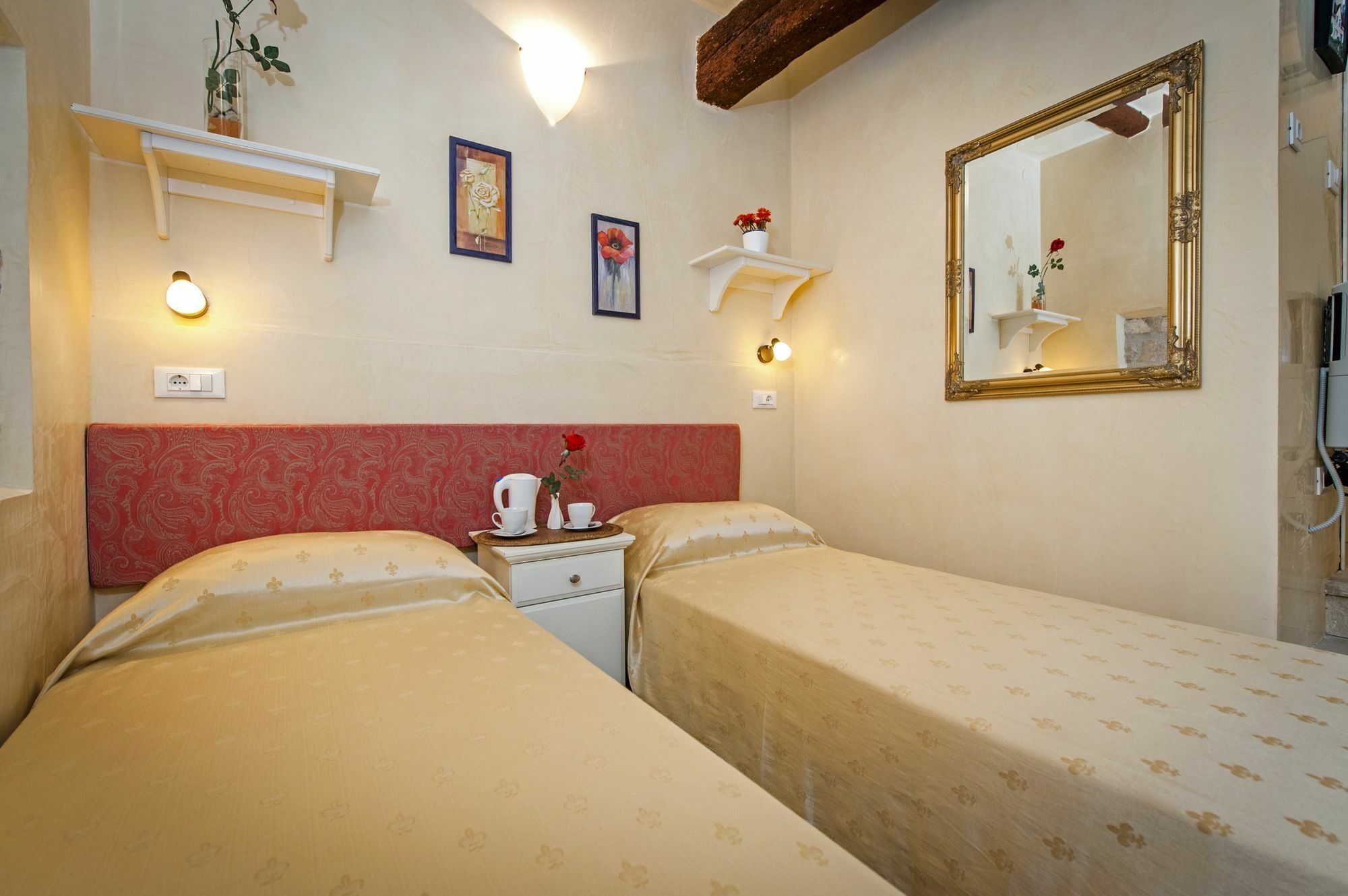 Guest House Sotto I Volti Centro Storico Rovinj Zewnętrze zdjęcie